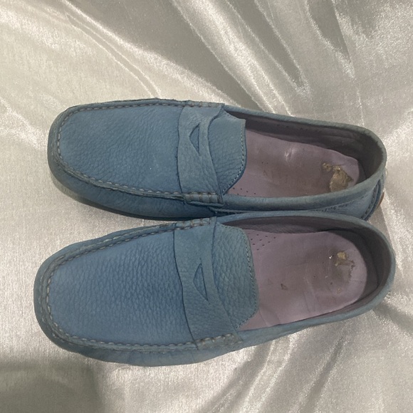 Shoes - Picture 3 of 3